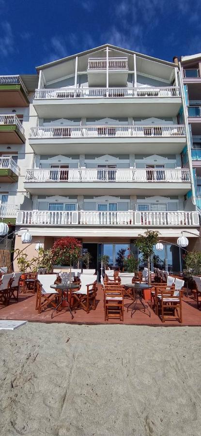Themis Beach Paralía Exterior foto